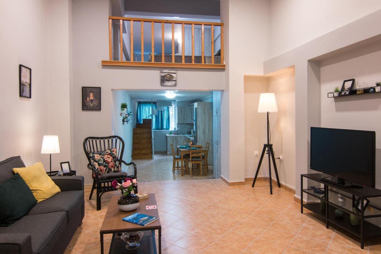 Loft Renovated Flat 5' From The Old Town Corfu Lejlighed Corfu  Eksteriør billede