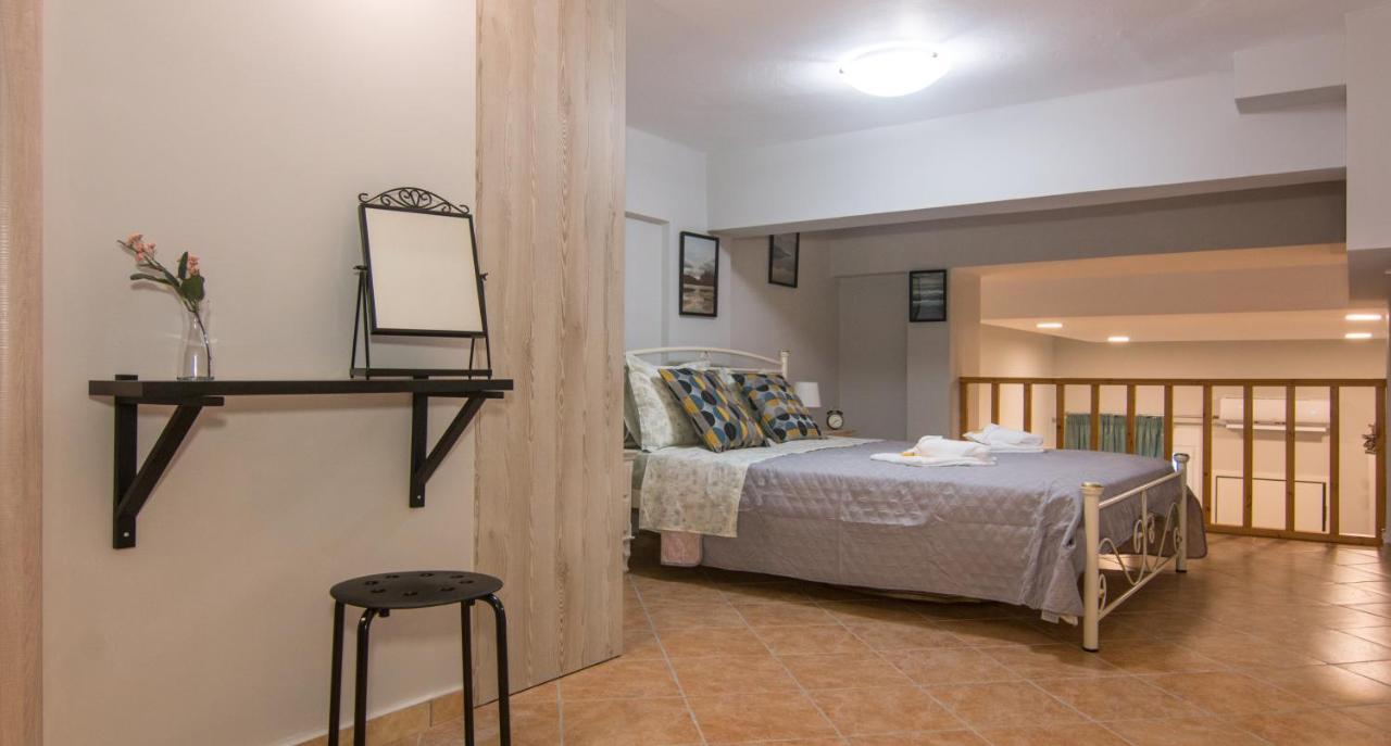 Loft Renovated Flat 5' From The Old Town Corfu Lejlighed Corfu  Eksteriør billede