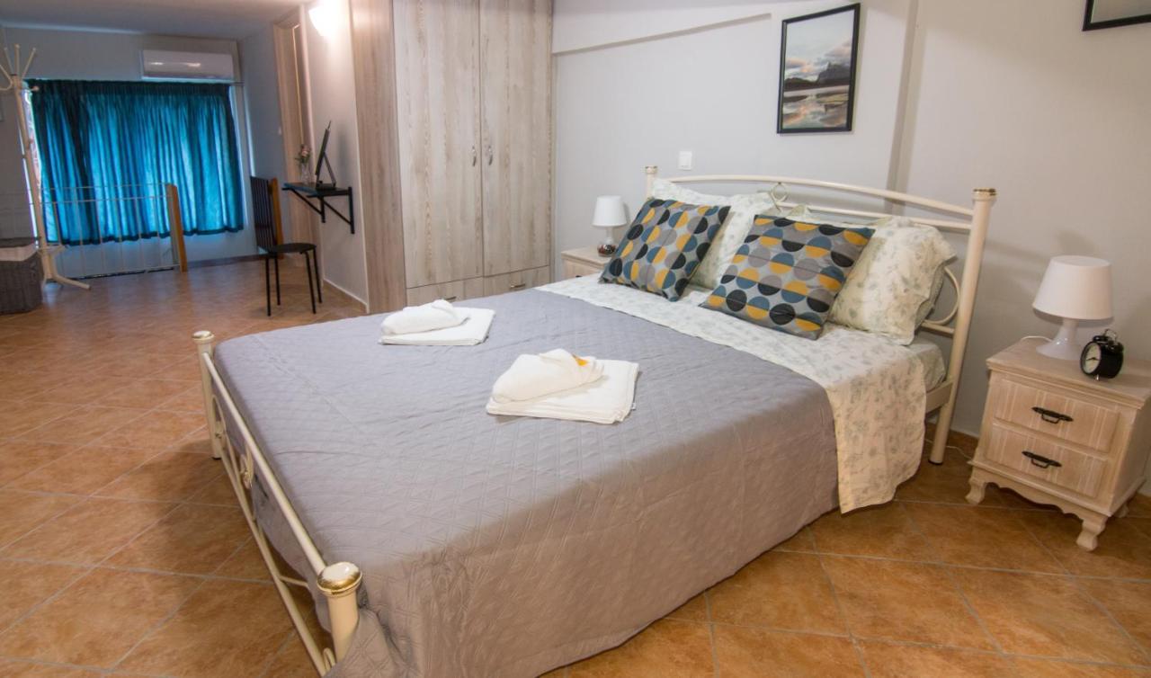 Loft Renovated Flat 5' From The Old Town Corfu Lejlighed Corfu  Eksteriør billede